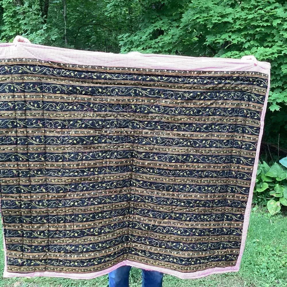 NWT. Hand Crafted from all new 100% cotton fabrics in a smoke free home.